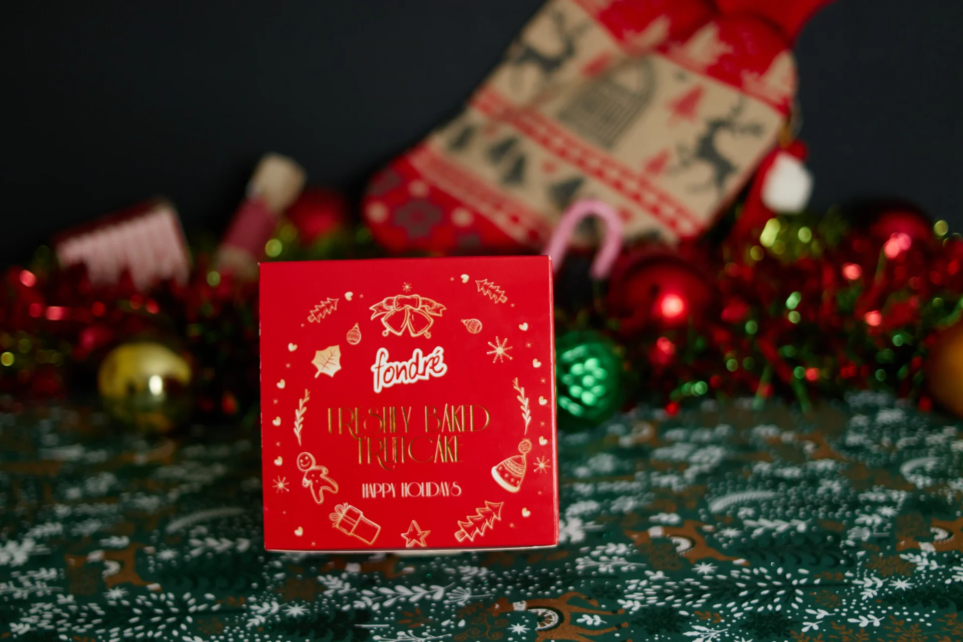 850g Fruit Cake in Christmas Paper Box - Image 3