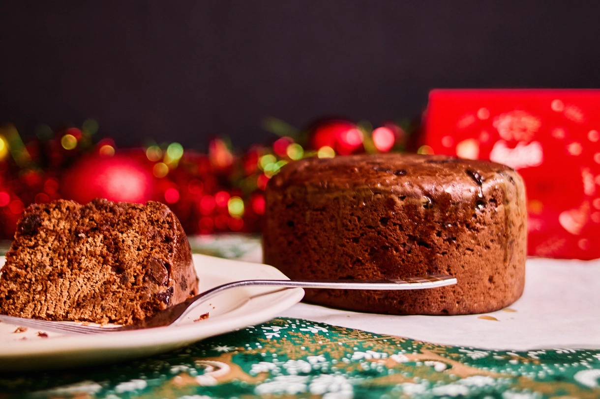 850g Fruit Cake in Christmas Paper Box - Image 4