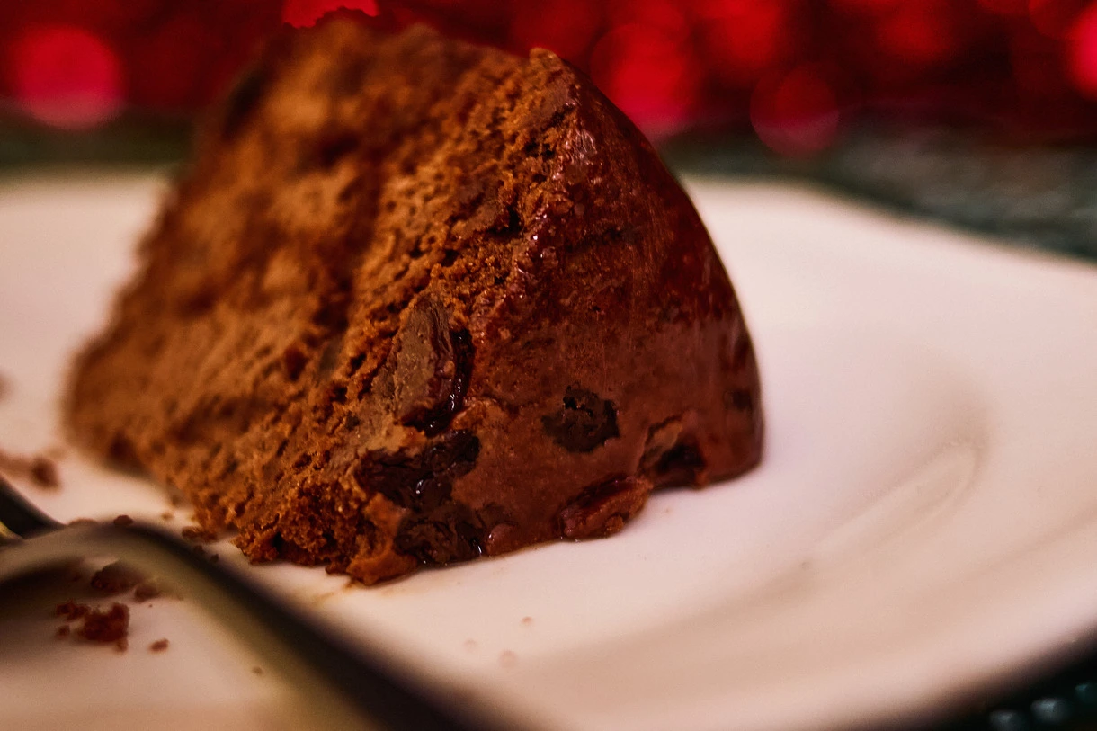 Gold Foil Wrapped Christmas Cake (Customizable) - 400g - Image 2